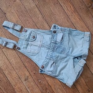 Oshkosh B'gosh girls size 4 shortalls